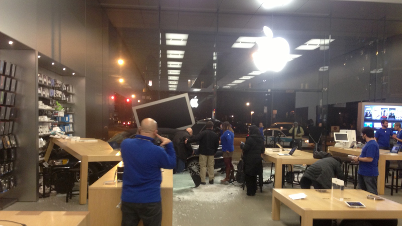 Illustration for article titled Car Crashes Directly into Chicago Apple Store (Updated)